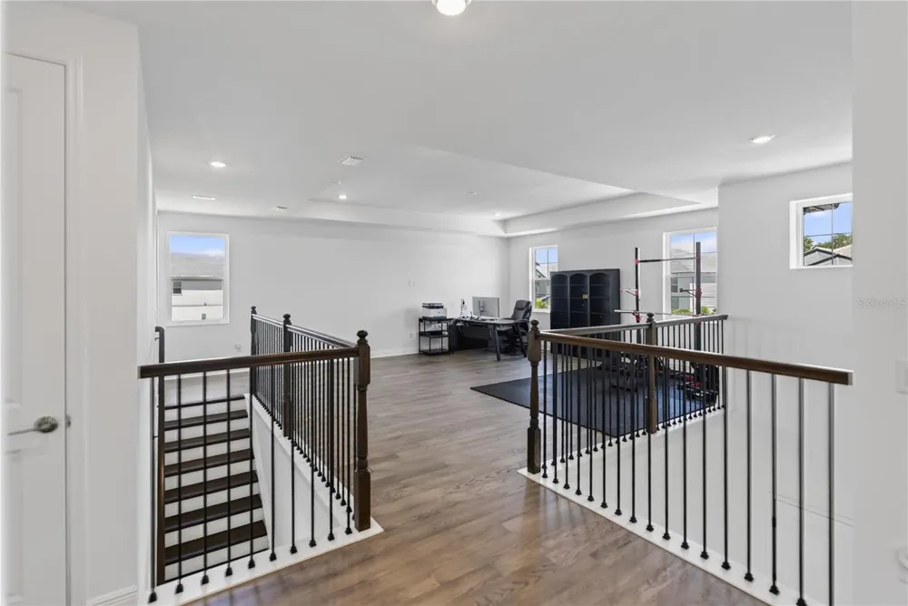 7595 SEAHAWK AVENUE Sarasota, FL 34241