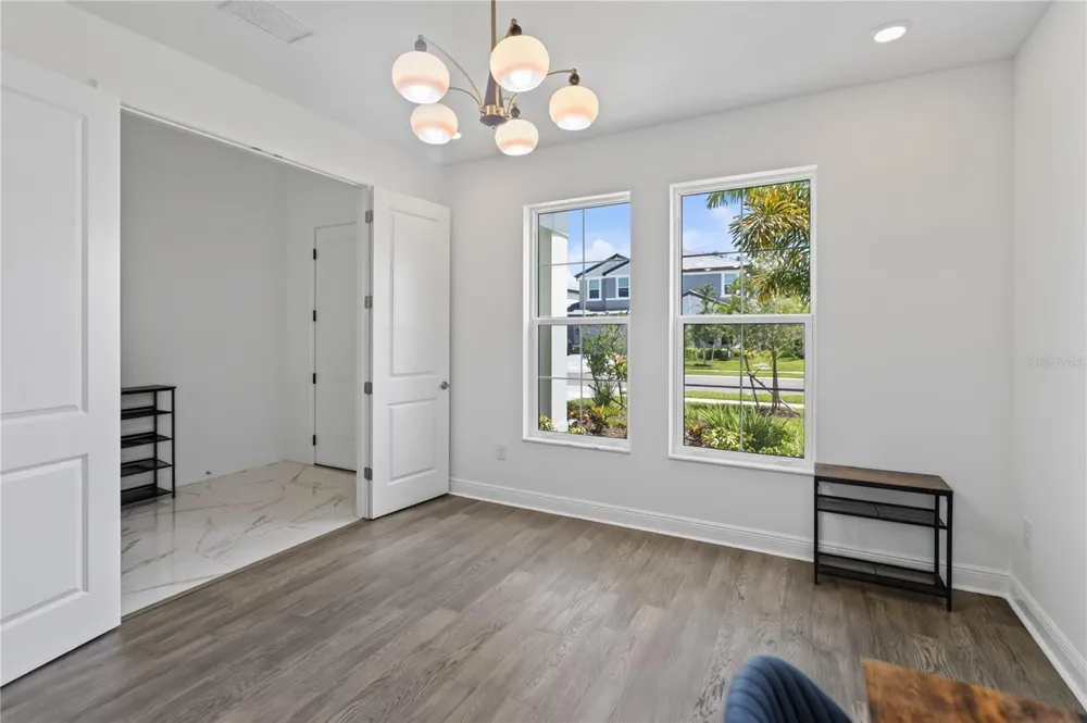 7595 SEAHAWK AVENUE Sarasota, FL 34241