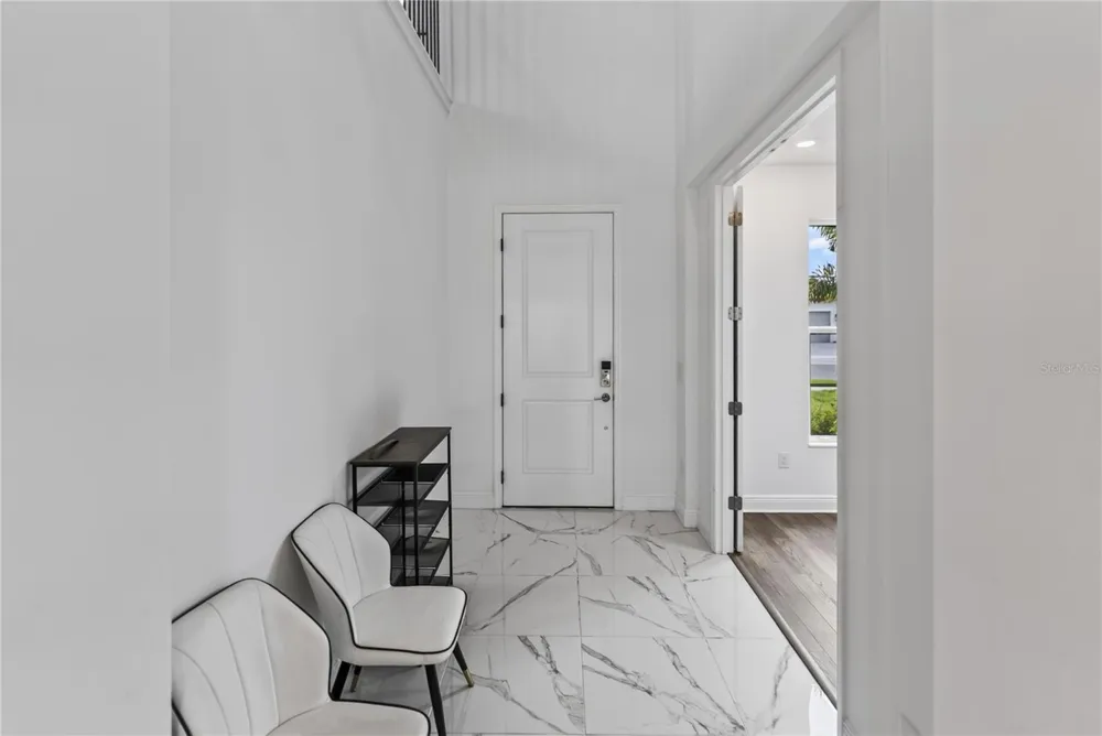 7595 SEAHAWK AVENUE Sarasota, FL 34241