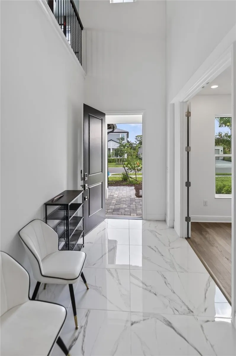 7595 SEAHAWK AVENUE Sarasota, FL 34241