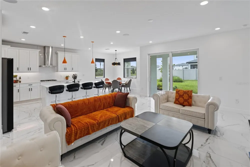 7595 SEAHAWK AVENUE Sarasota, FL 34241