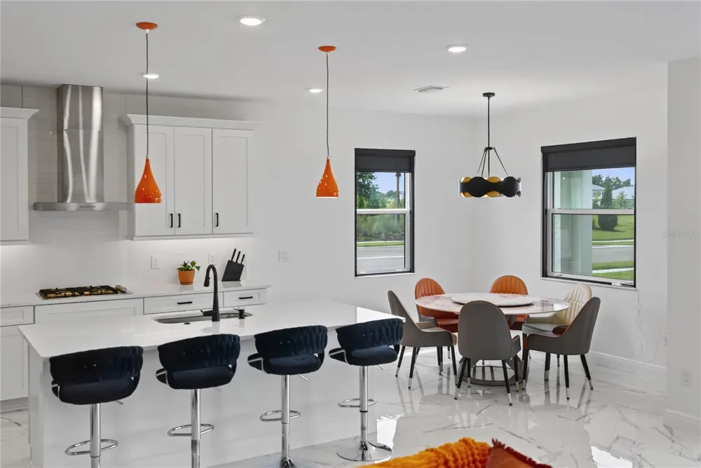 7595 SEAHAWK AVENUE Sarasota, FL 34241