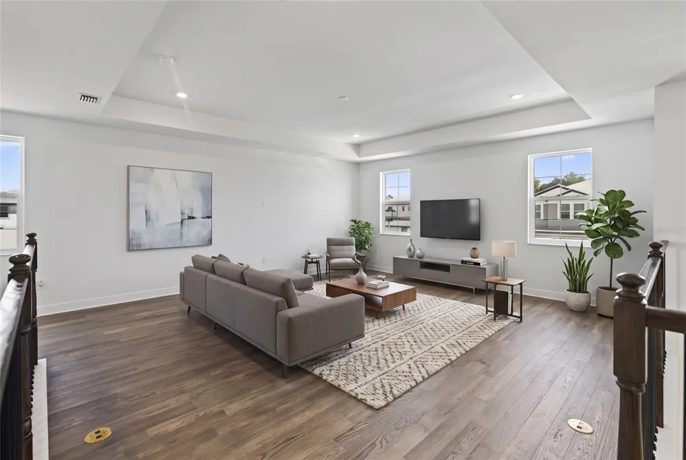 7595 SEAHAWK AVENUE Sarasota, FL 34241