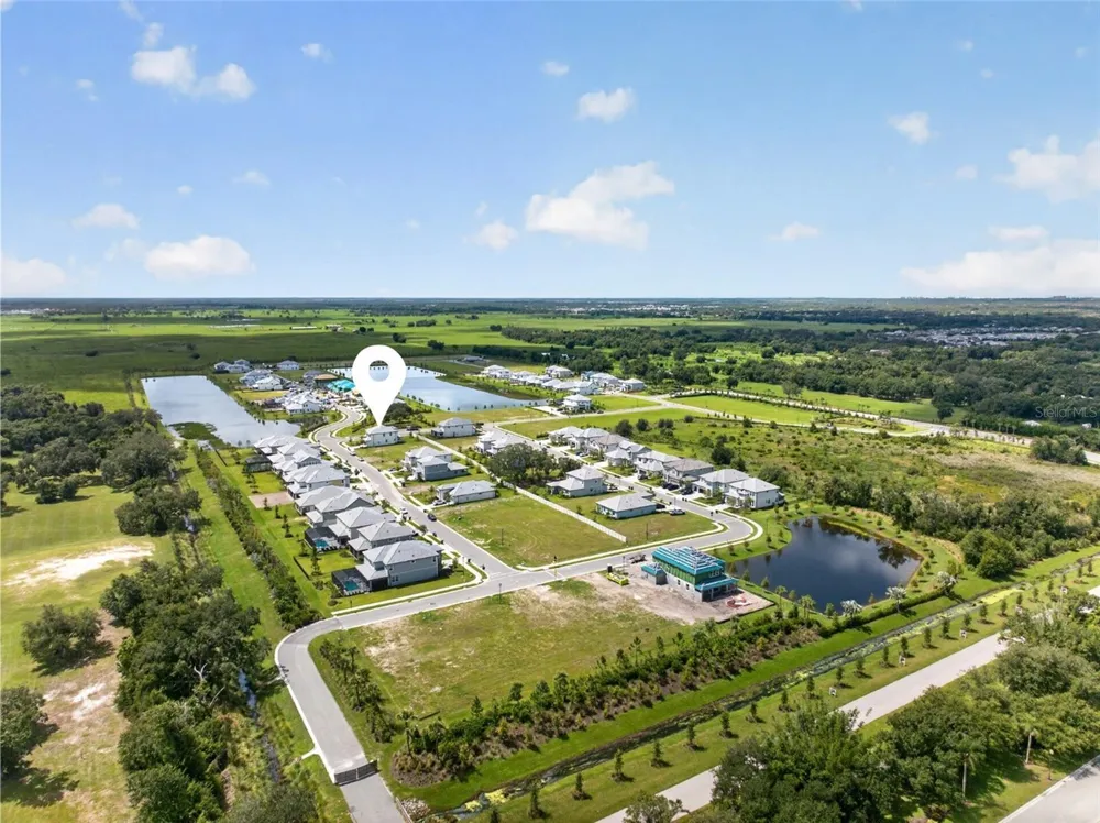 7595 SEAHAWK AVENUE Sarasota, FL 34241
