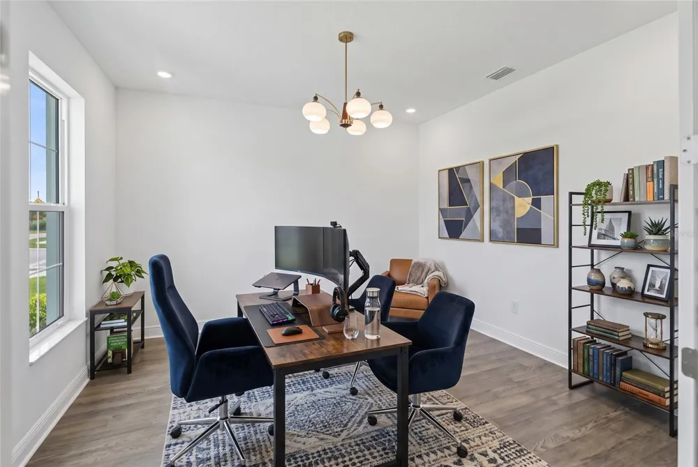 7595 SEAHAWK AVENUE Sarasota, FL 34241