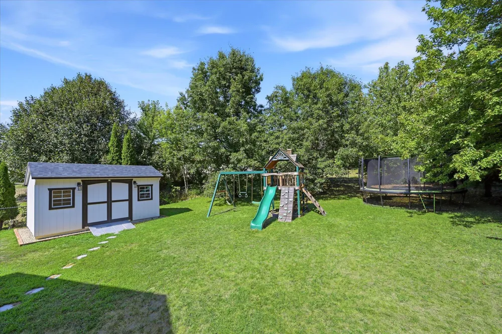 9350 Parkside Drive Woodbury, MN 55125