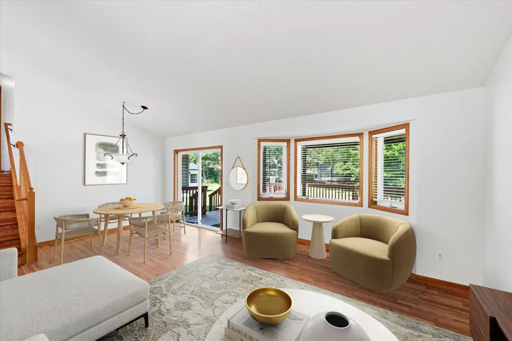 9350 Parkside Drive Woodbury, MN 55125