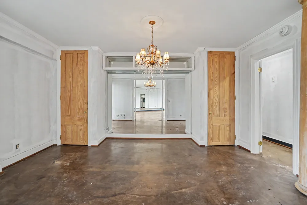 4215 Harding Pike #1011 Nashville, TN 37205