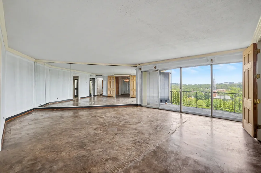 4215 Harding Pike #1011 Nashville, TN 37205