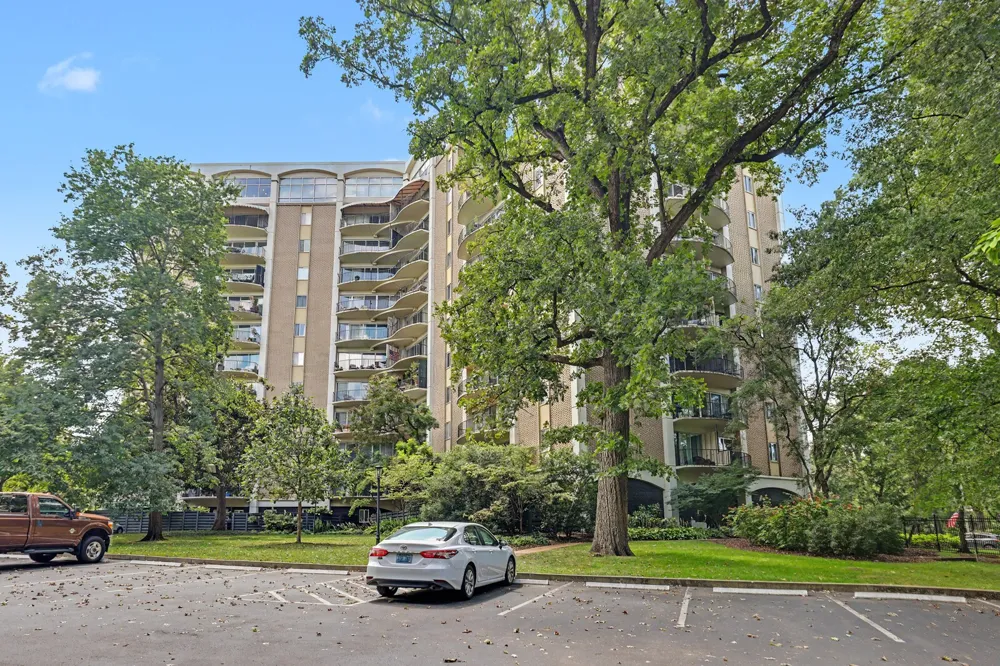 4215 Harding Pike #1011 Nashville, TN 37205