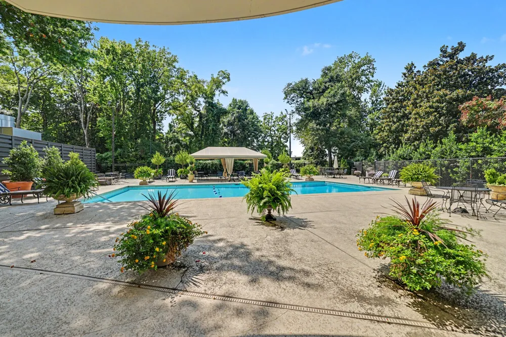 4215 Harding Pike #1011 Nashville, TN 37205