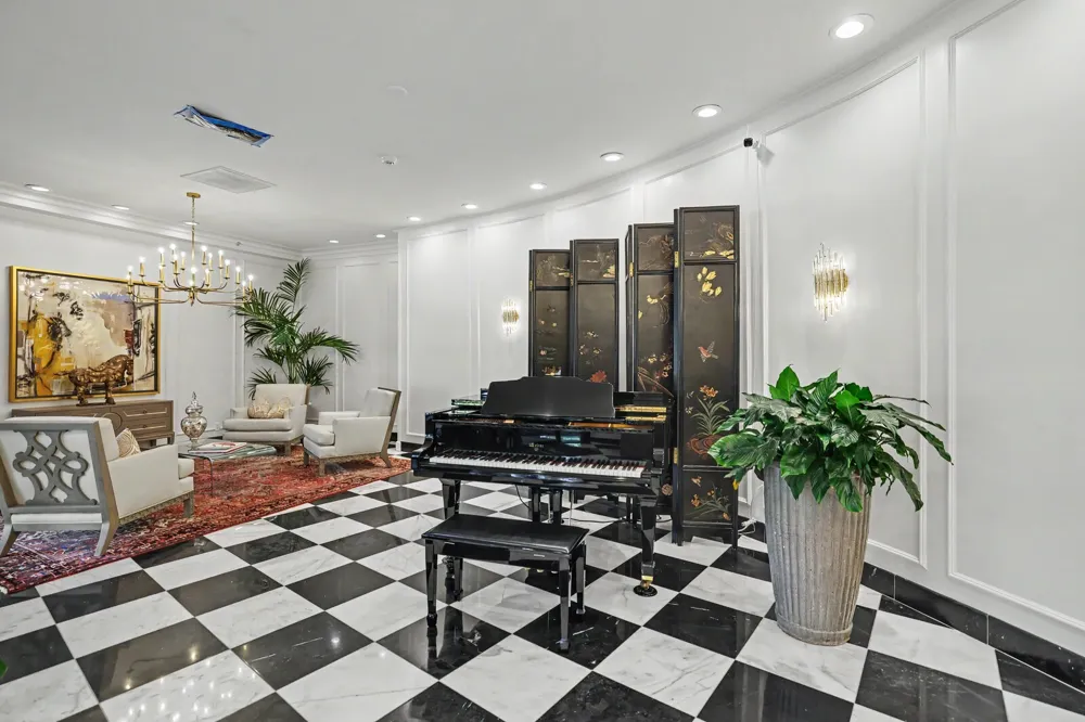 4215 Harding Pike #1011 Nashville, TN 37205