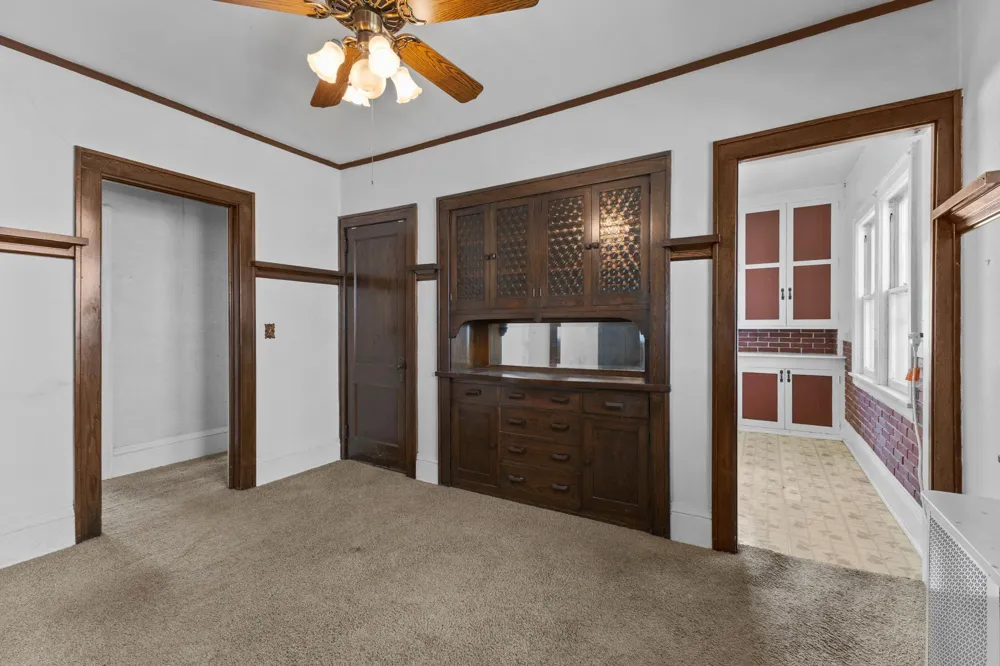1717 Juliet Avenue Saint Paul, MN 55105