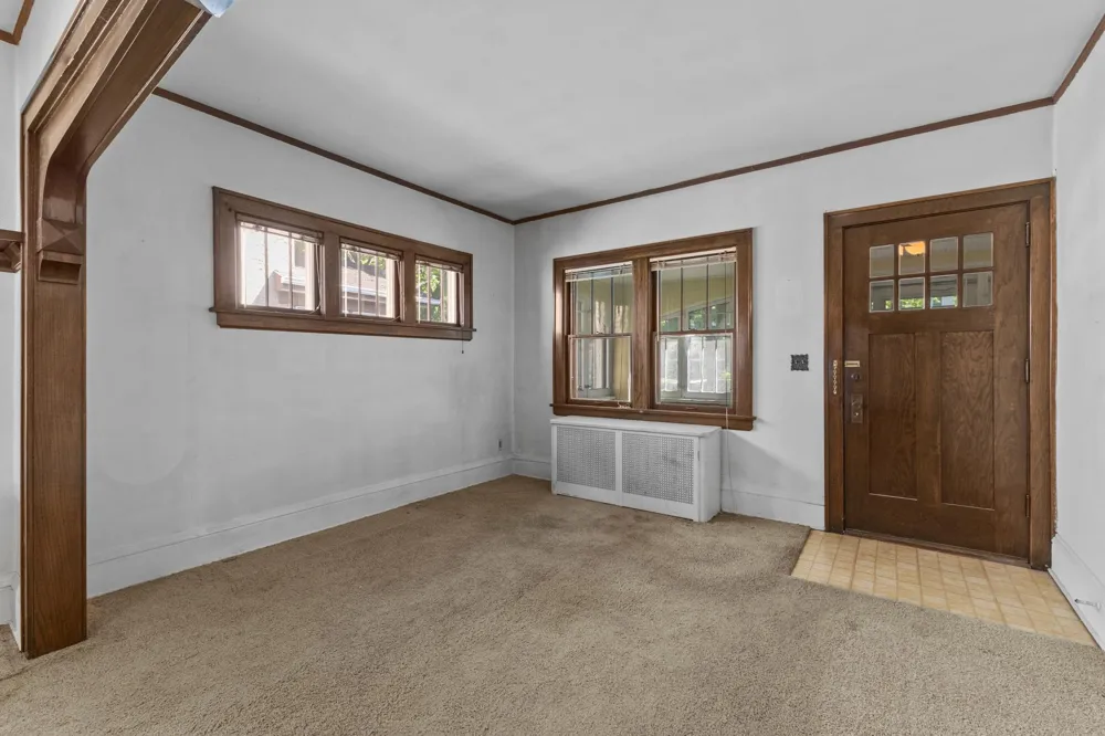 1717 Juliet Avenue Saint Paul, MN 55105