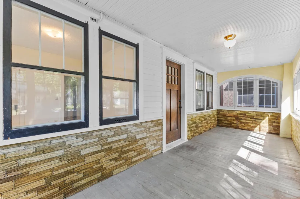 1717 Juliet Avenue Saint Paul, MN 55105