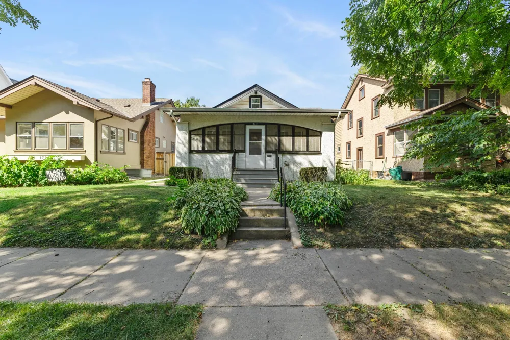 1717 Juliet Avenue Saint Paul, MN 55105