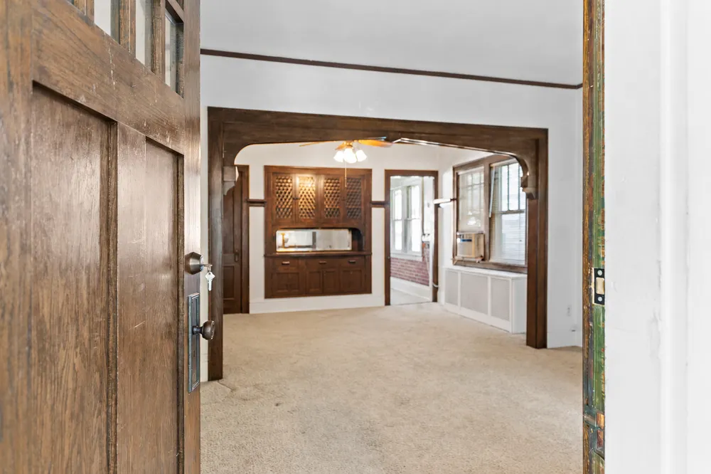 1717 Juliet Avenue Saint Paul, MN 55105
