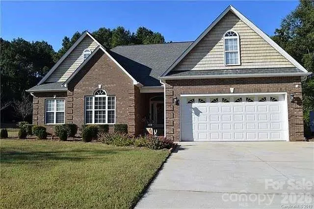 136 Gibralter Point Road Dallas, NC 28034