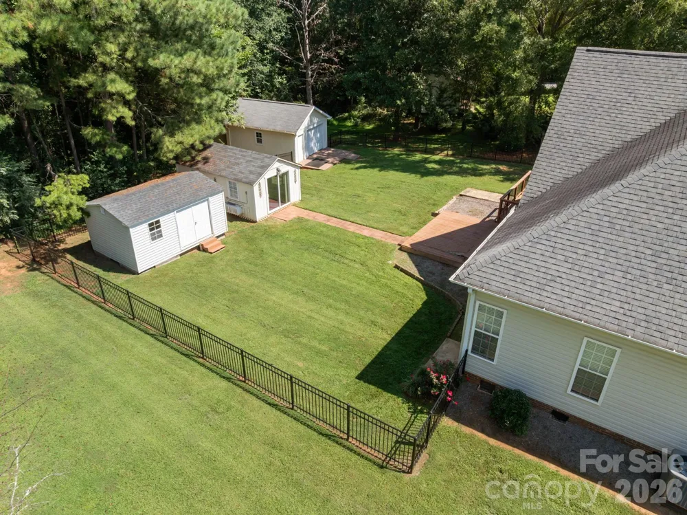 136 Gibralter Point Road Dallas, NC 28034
