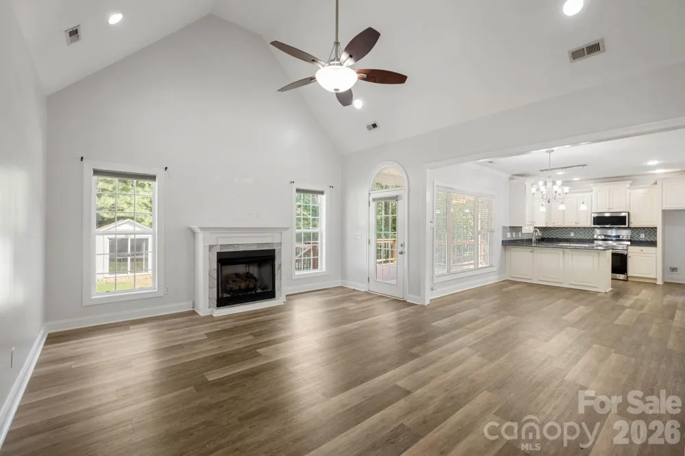 136 Gibralter Point Road Dallas, NC 28034