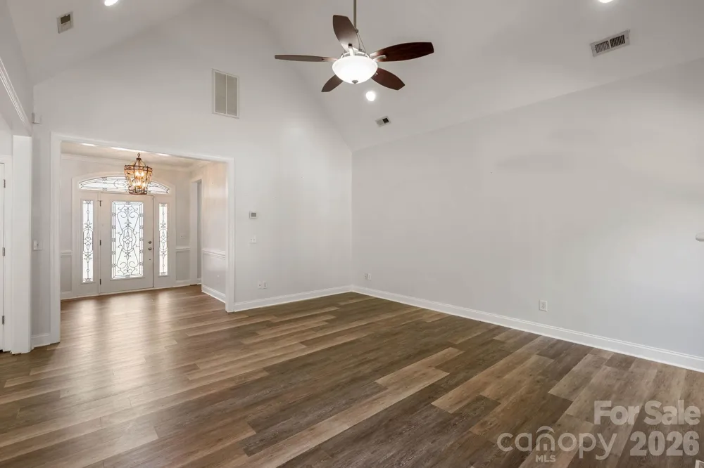 136 Gibralter Point Road Dallas, NC 28034