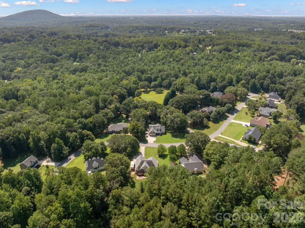 136 Gibralter Point Road Dallas, NC 28034