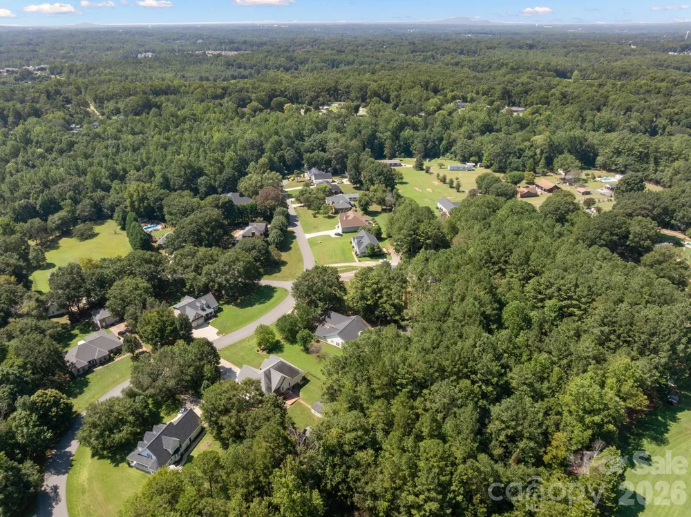136 Gibralter Point Road Dallas, NC 28034