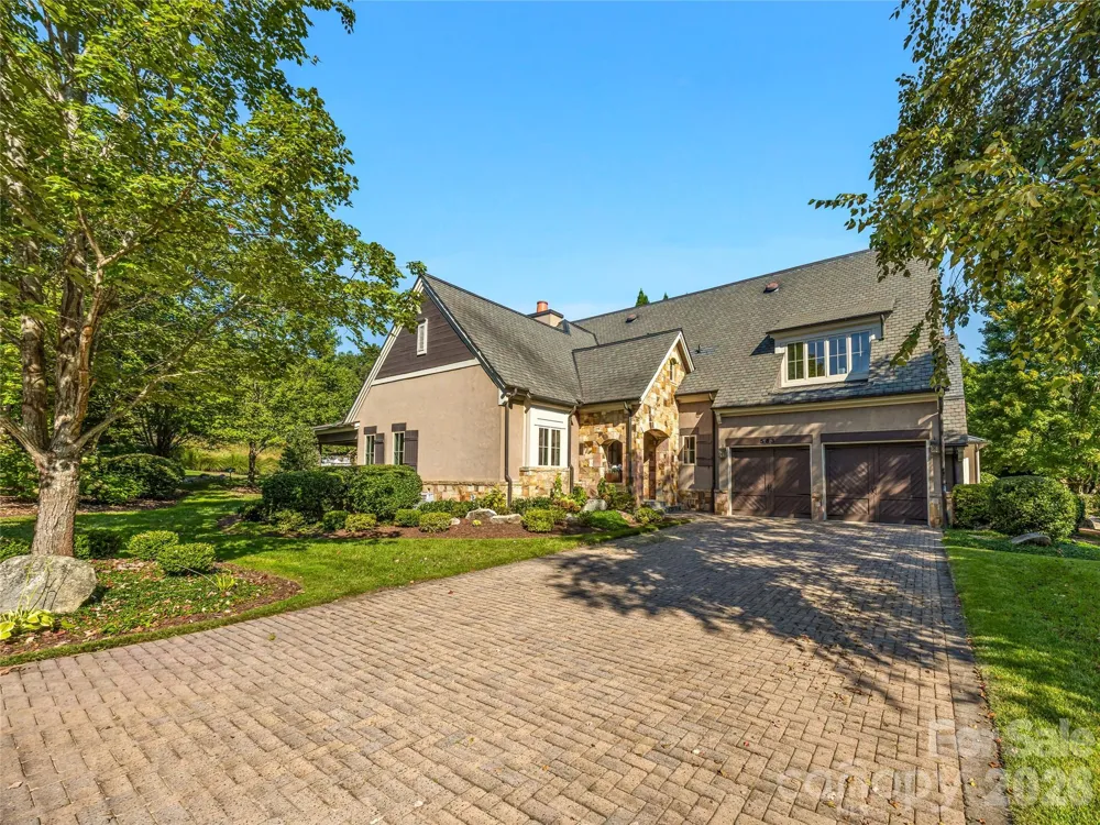 583 Walnut Valley Parkway Arden, NC 28704