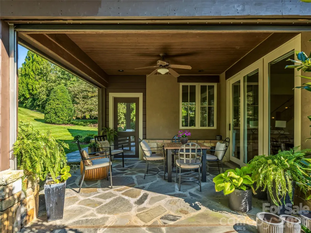 583 Walnut Valley Parkway Arden, NC 28704