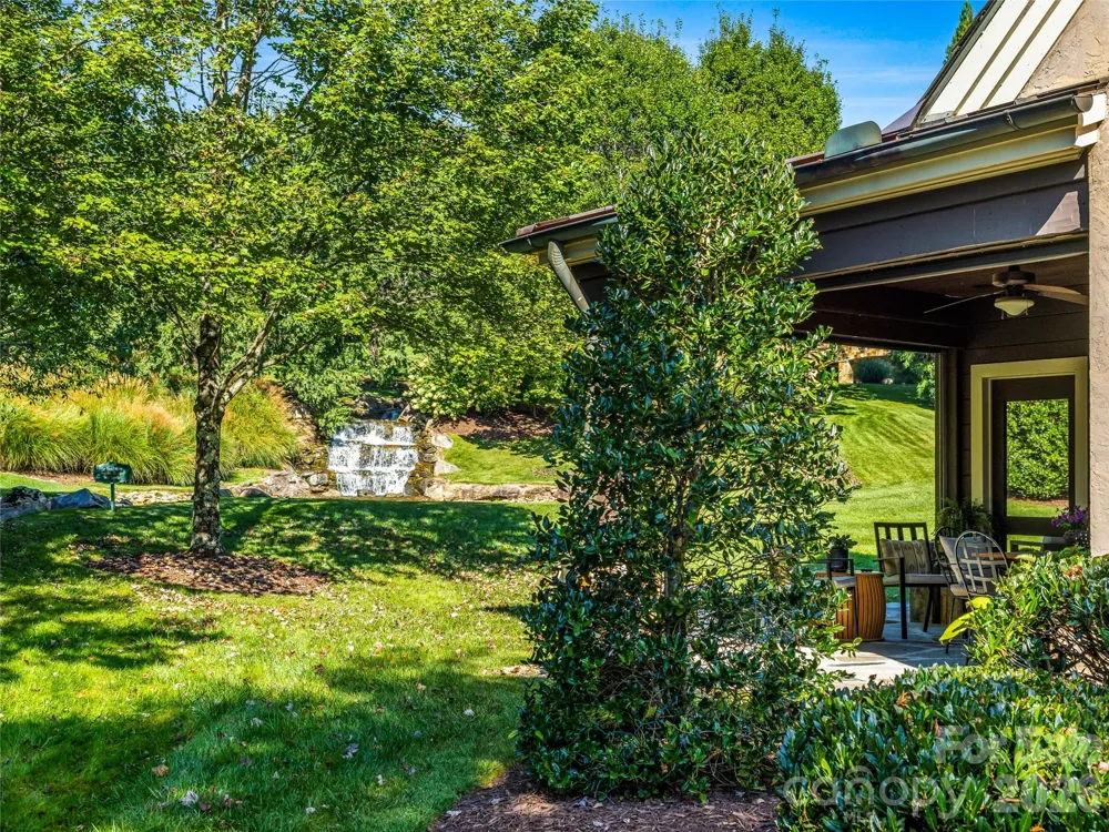 583 Walnut Valley Parkway Arden, NC 28704