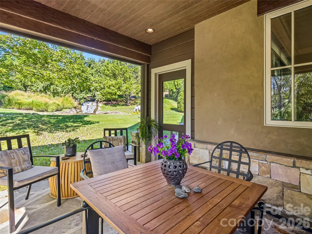 583 Walnut Valley Parkway Arden, NC 28704