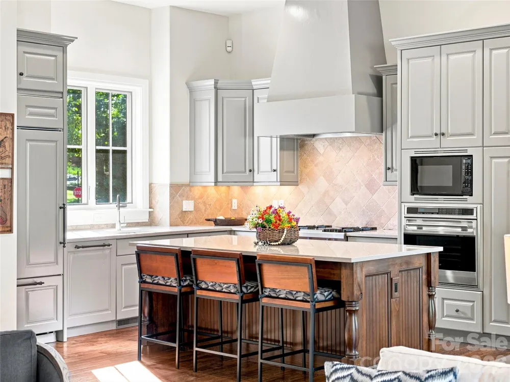 583 Walnut Valley Parkway Arden, NC 28704