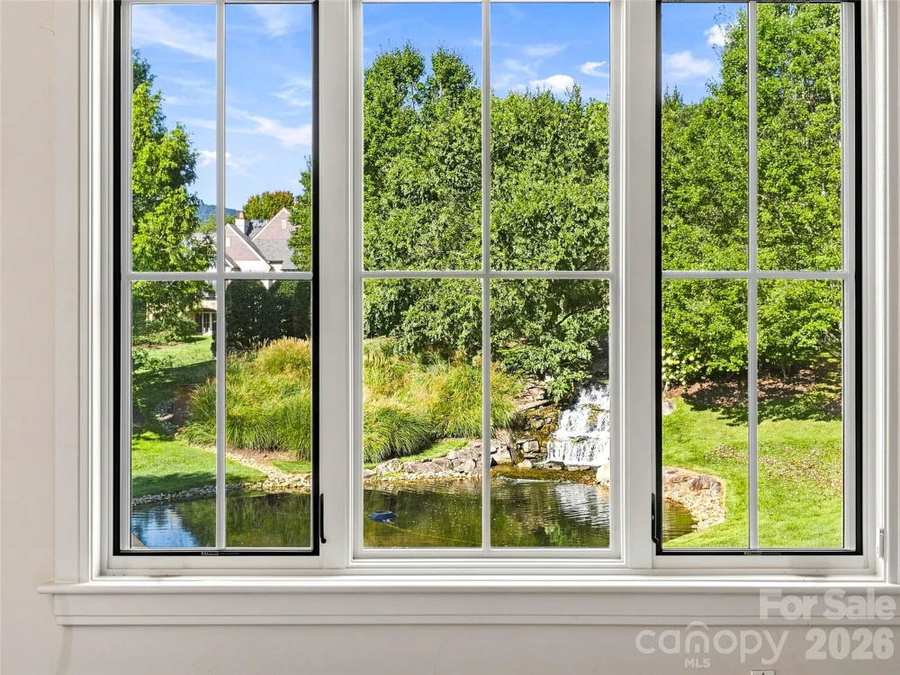 583 Walnut Valley Parkway Arden, NC 28704