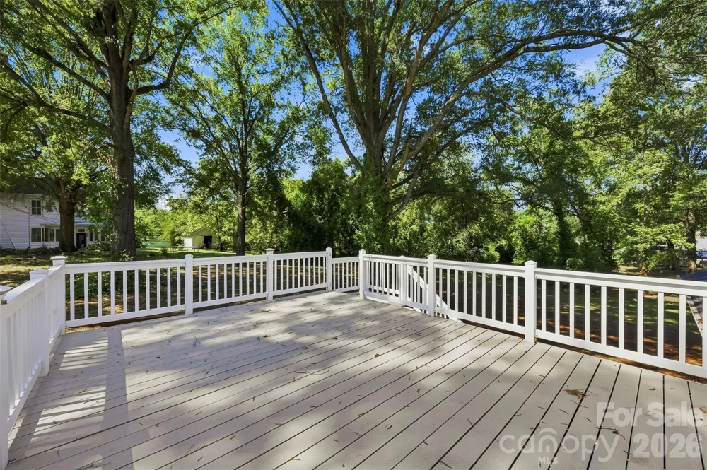 141 E Whitley Street Norwood, NC 28128