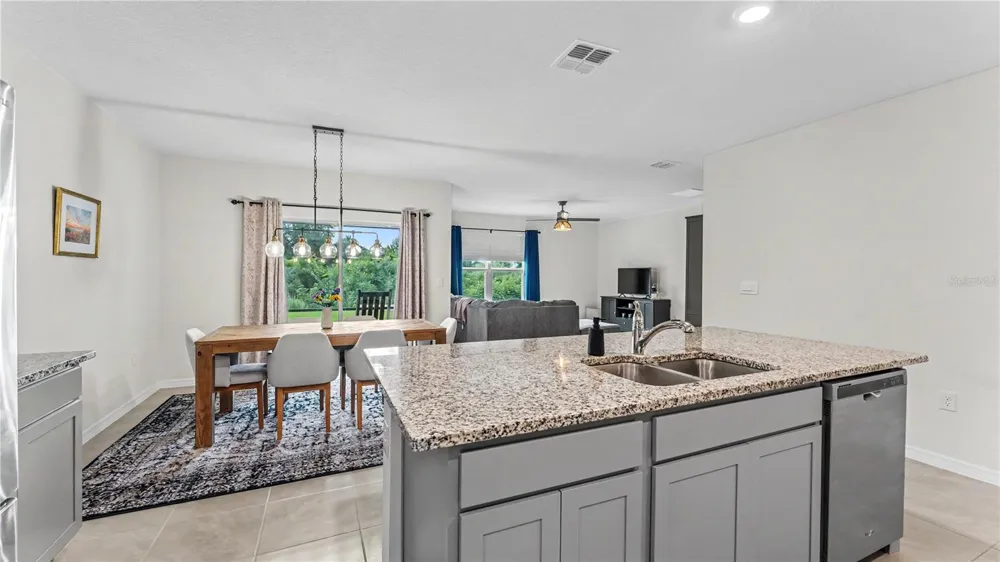 5620 SILTSTONE STREET Lakeland, FL 33811