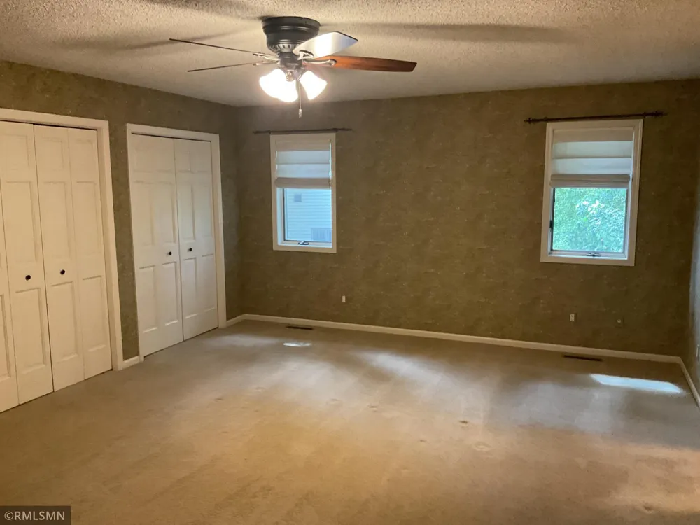 2139 14th Avenue E North Saint Paul, MN 55109