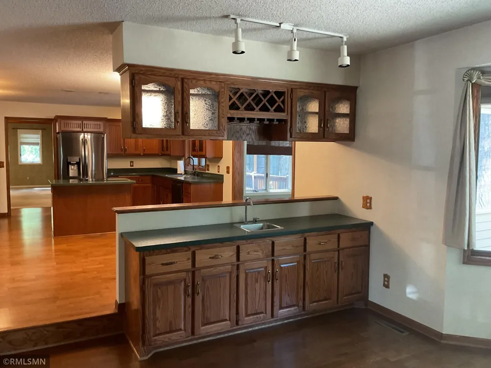 2139 14th Avenue E North Saint Paul, MN 55109