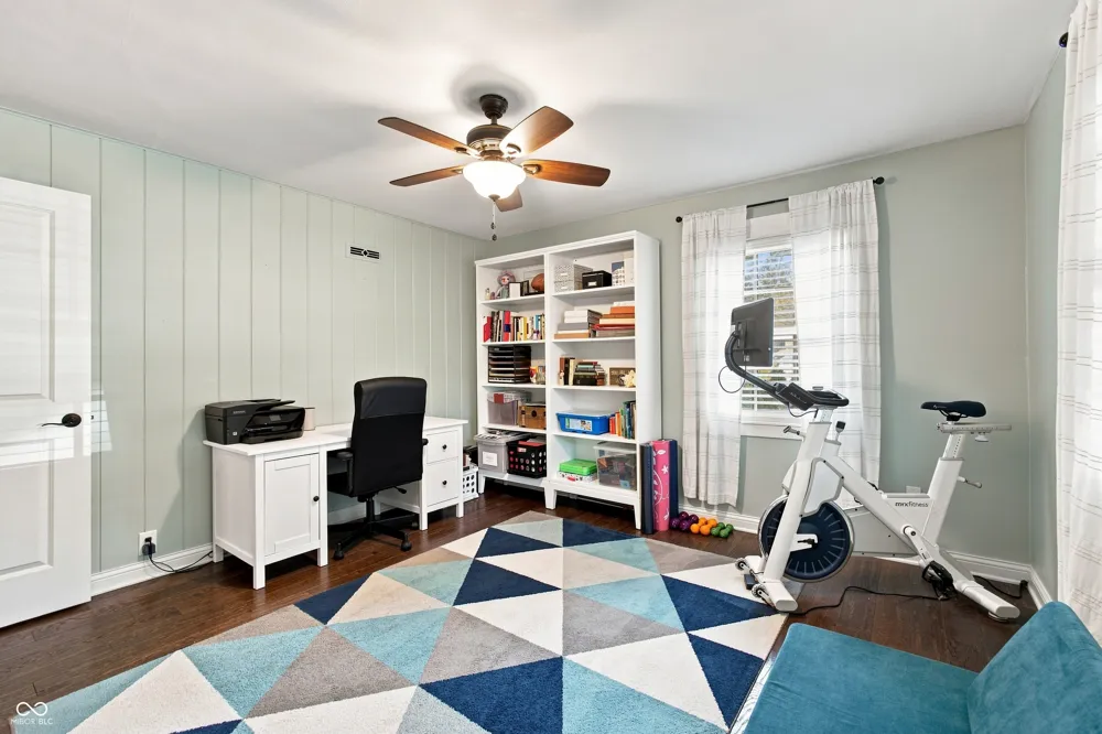 801 Eastwood Drive Frankfort, IN 46041