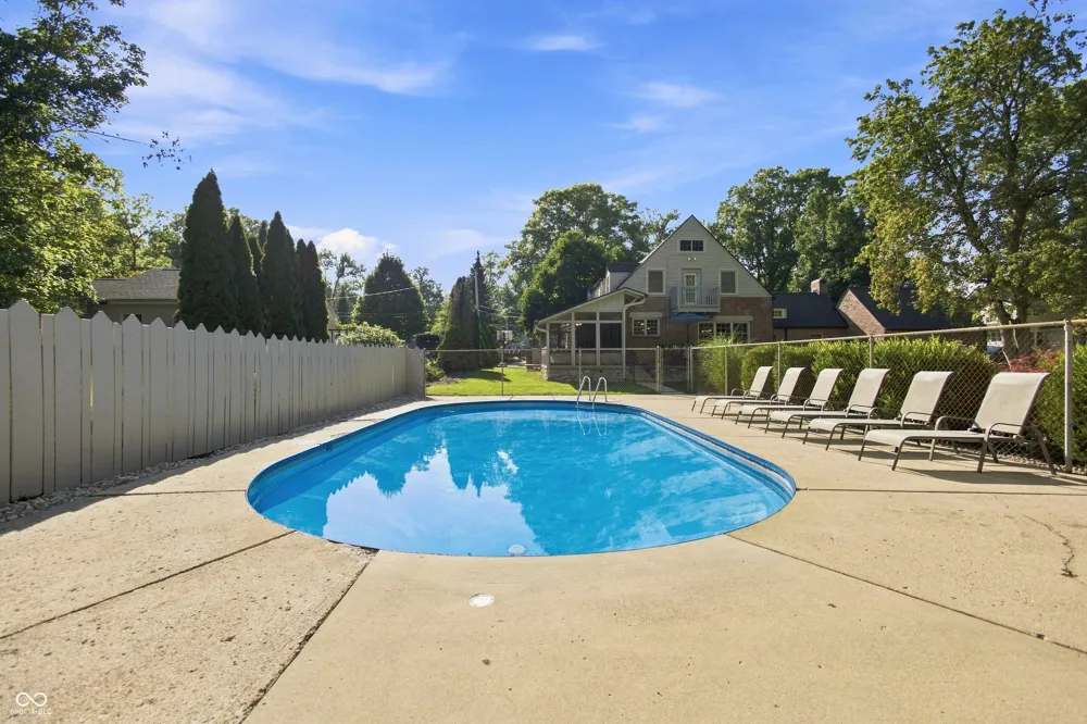 801 Eastwood Drive Frankfort, IN 46041
