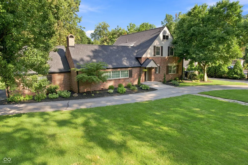 801 Eastwood Drive Frankfort, IN 46041