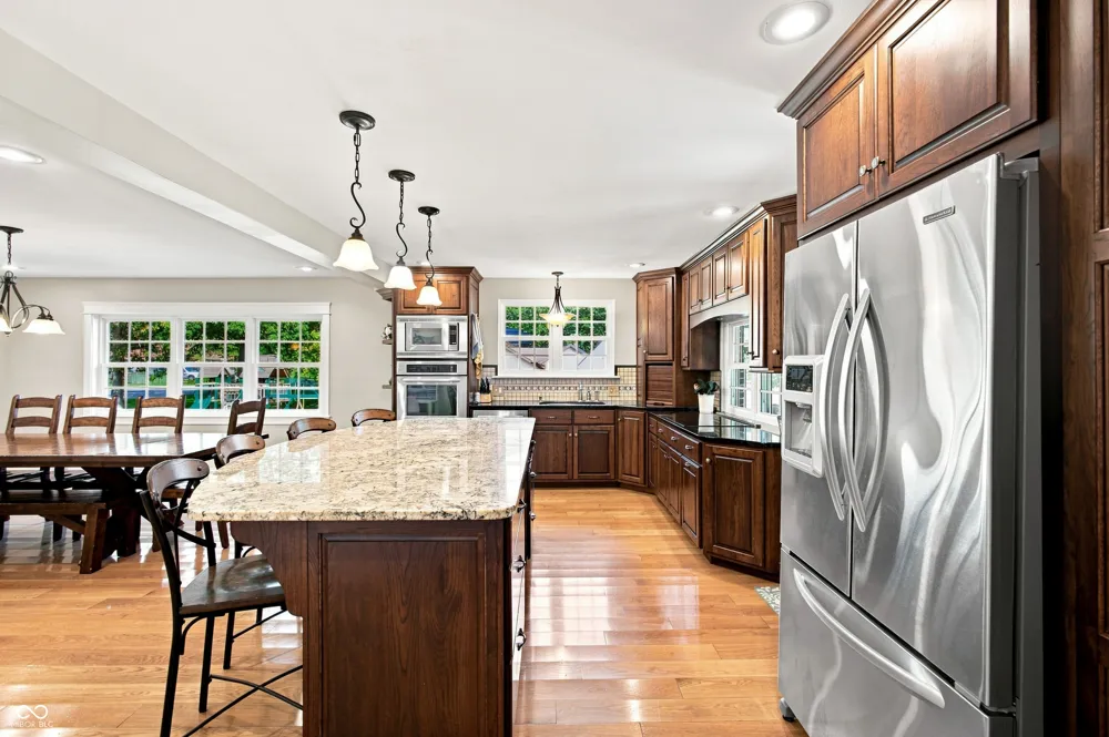 801 Eastwood Drive Frankfort, IN 46041