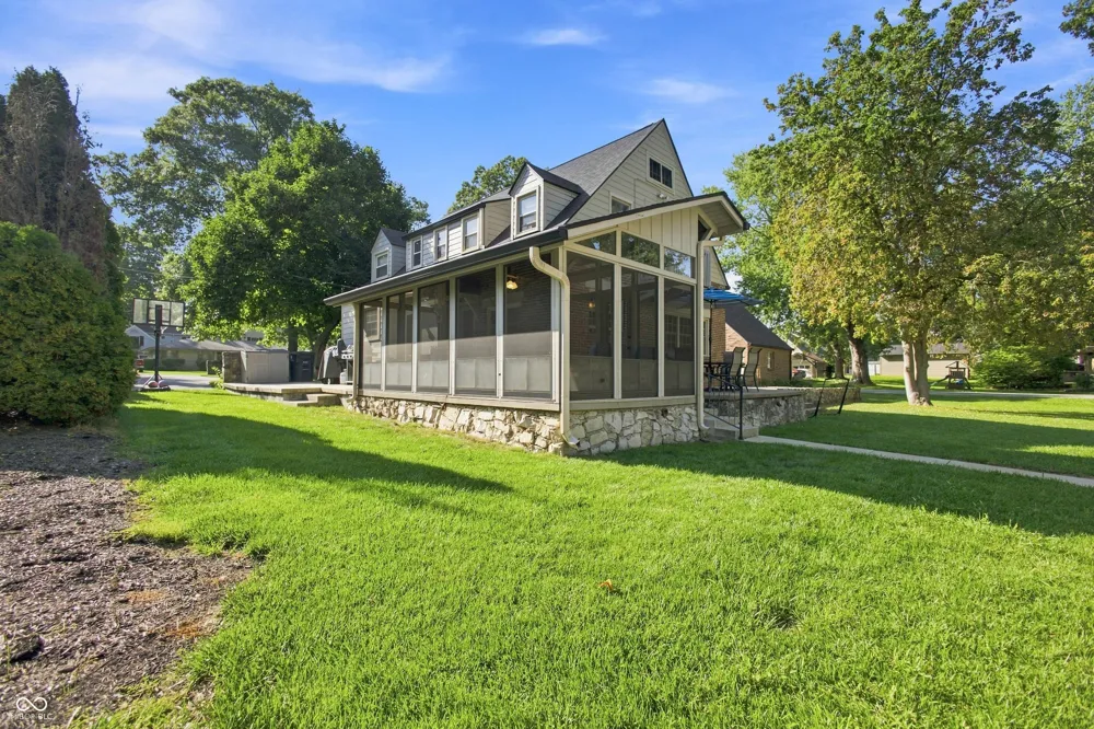 801 Eastwood Drive Frankfort, IN 46041