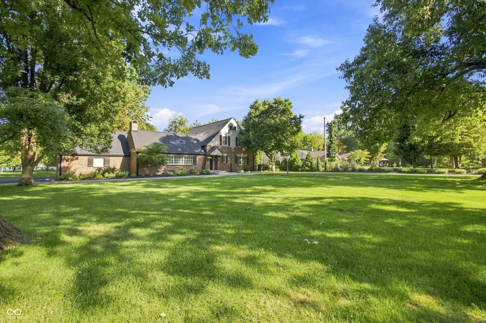 801 Eastwood Drive Frankfort, IN 46041