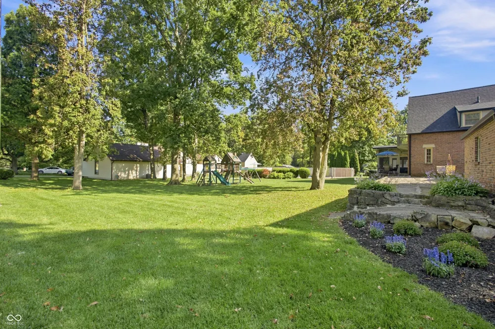 801 Eastwood Drive Frankfort, IN 46041