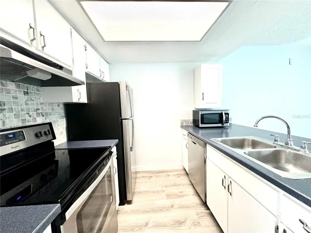1845 PINE CONE CIRCLE Clearwater, FL 33760