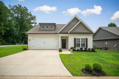 1400 Village Loop