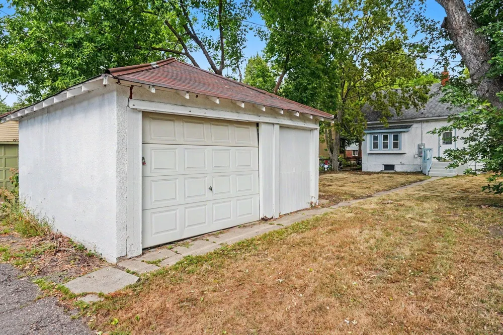 2808 40th Avenue S Minneapolis, MN 55406