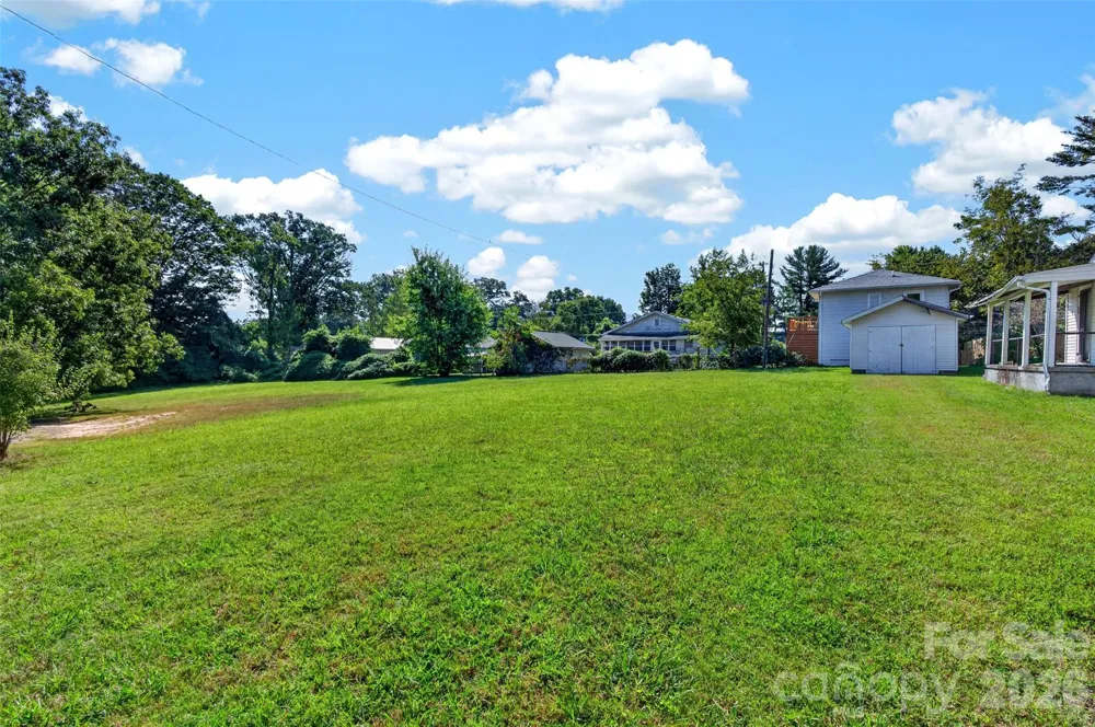 5 & 10 Gaines Avenue Asheville, NC 28803