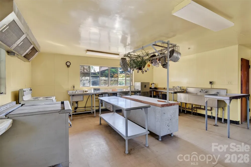 5 & 10 Gaines Avenue Asheville, NC 28803