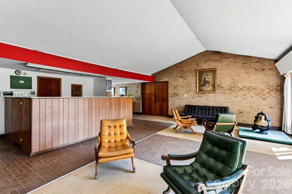 5 & 10 Gaines Avenue Asheville, NC 28803